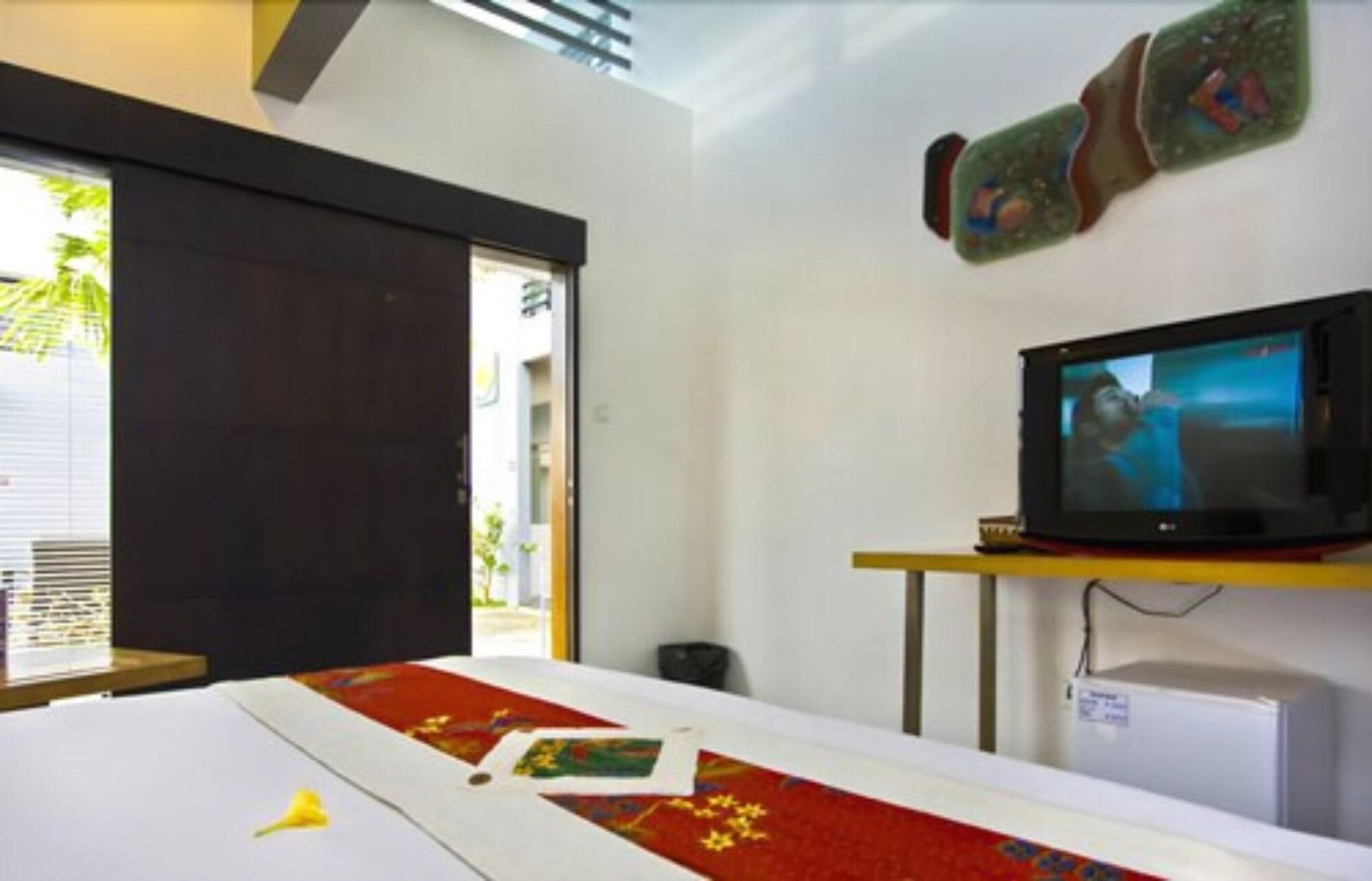 Готель The Harmony Seminyak Екстер'єр фото
