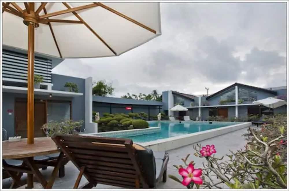 Готель The Harmony Seminyak Екстер'єр фото